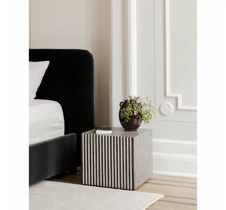 Moe's Home Collection Terning Side Table - Lifestyle