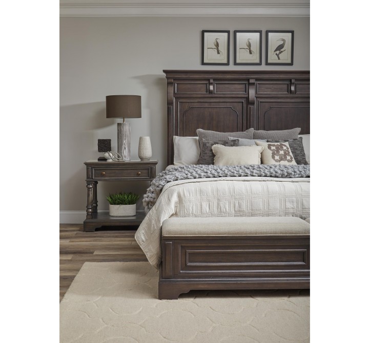 Hickory Creek Queen Panel Bed- Lifestyle 1