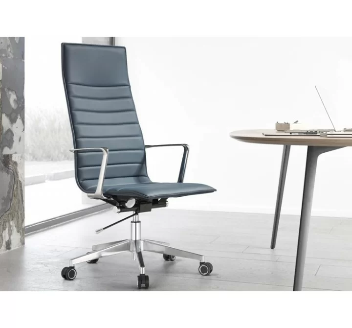 Woodstock Marketing Joe High Back Chair - Lifestyle