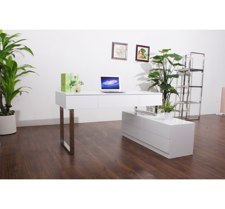 J&M Furniture KD12 Modern Office Desk in White