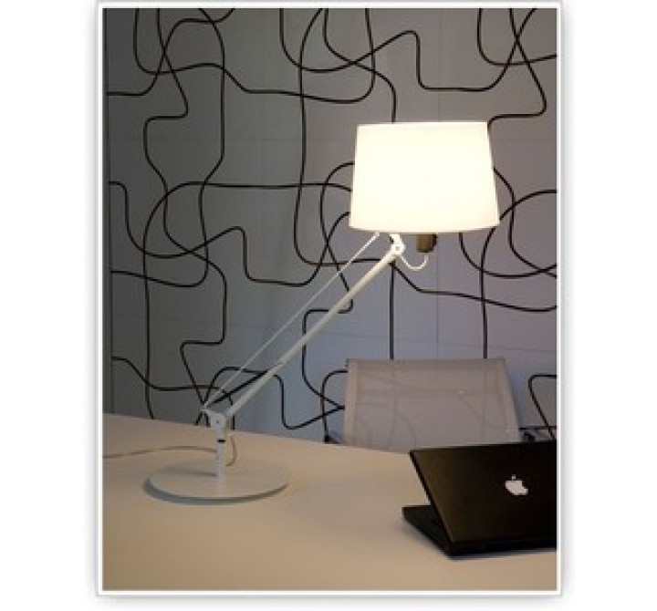 Tango Lighting Carpyen Lektor Table Lamp