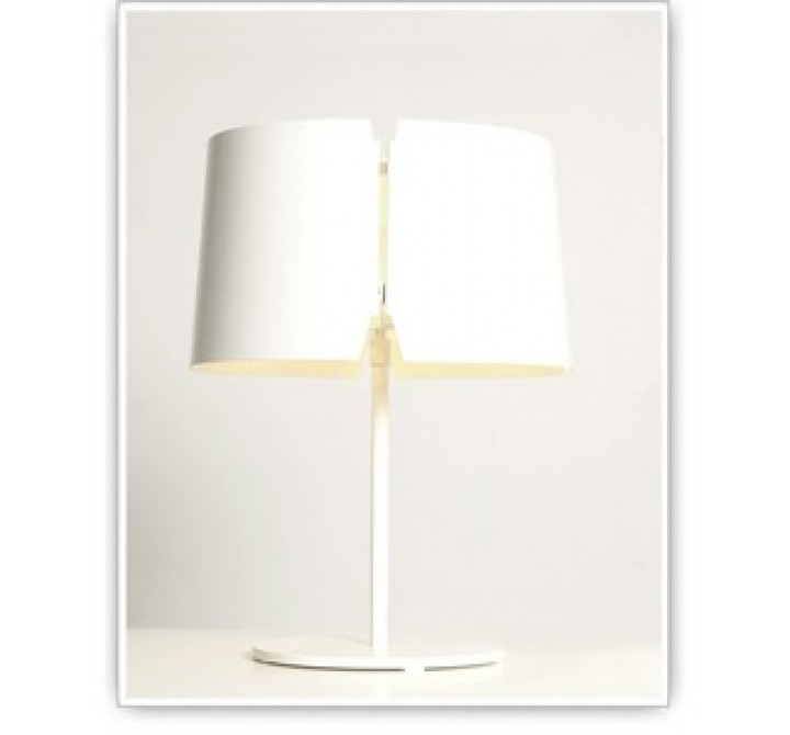 Tango Lighting Axis 71 Manhattan Medium Round Table Lamp