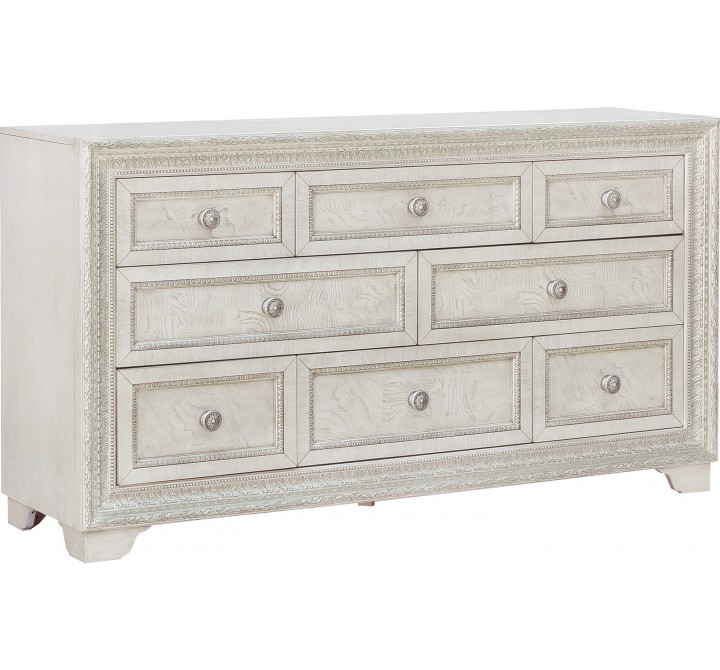 Pulaski Furniture Camila 8 Drawer Dresser 