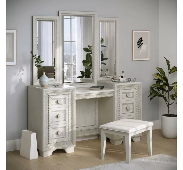 Pulaski Furniture Camila 7 Drawer Vanity Set