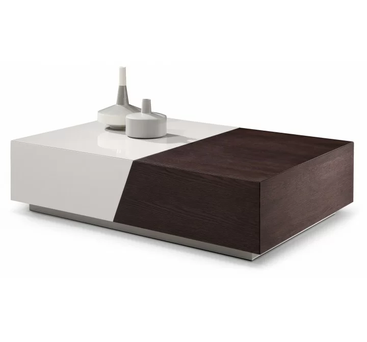 J&M Furniture W P567A Coffee Table