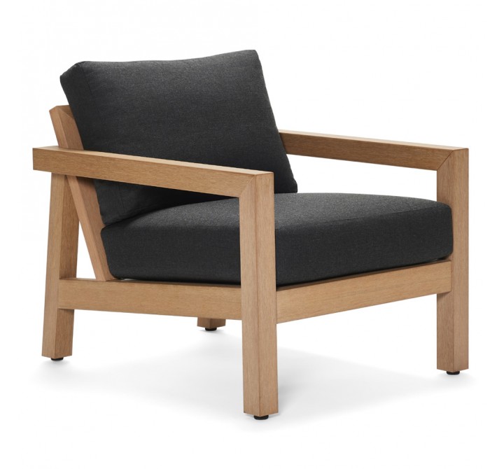 Woodard Sierra Lounge Chair in Natural - Angled View