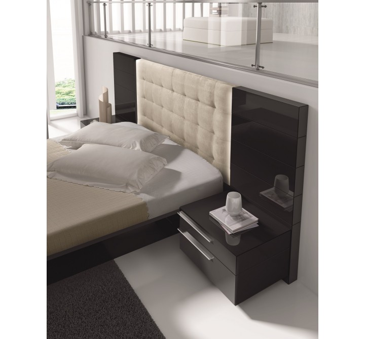 J&M Furniture Santana King Size Bed