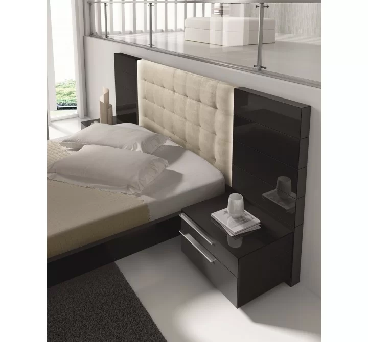 J&M Furniture Santana Queen Size Bed