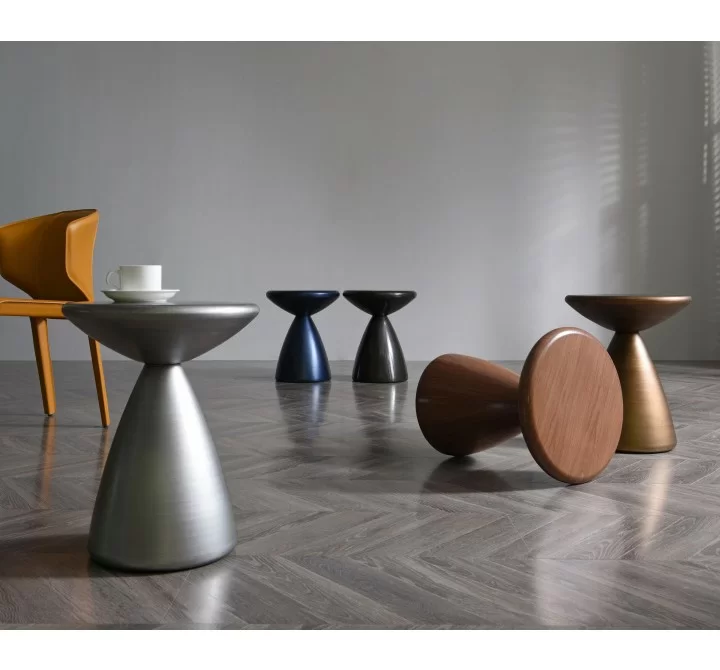 Whiteline Modern Living Ayla Side Table In Navy Blue Metal Structure - Lifestyle