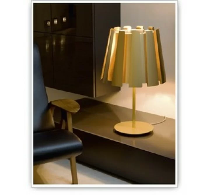 Tango Lighting Carpyen Twist Table Lamp