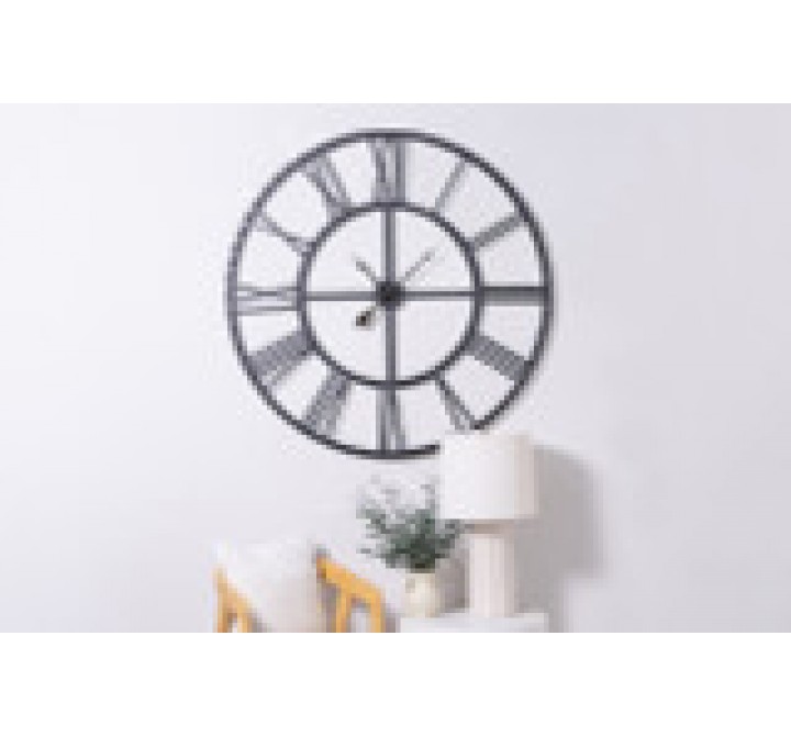 Upton Clock - Lifestyle