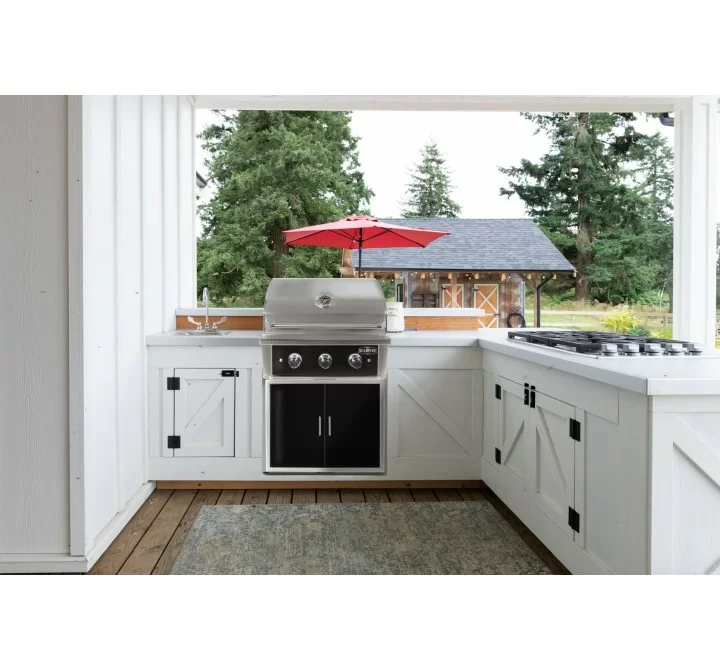 Wildfire Outdoor Living Ranch PRO 30” Gas Grill - Lifestyle