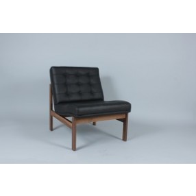 Stilnovo The Ellen Lounge Chair in Leather