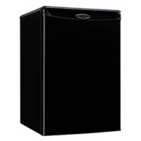 Outdoor Greatroom Company Darby Silhouette Refrigerator - Angle