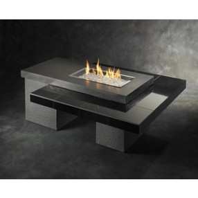 Outdoor Greatroom Company Uptown Fire Pit Table - Lit