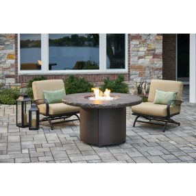 Outdoor Greatroom Company Beacon Chat Fire Table Marbleized Noch Top 20" Burner - Lifestyle