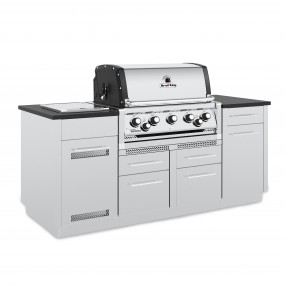 Broil King Imperial S 590i - LP/NG - Angled View