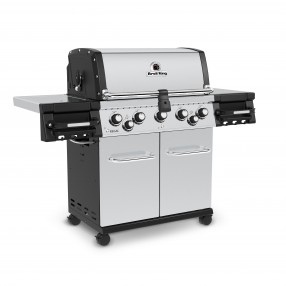 Broil King Regal S 420 Pro - NG/LP - Closed and Angled