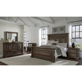 Pulaski Furniture Woodbury 5-Drawer Dresser with Cabinets in Cowboy Boots Brown