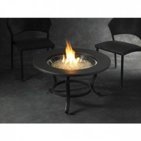 Outdoor Greatroom Company Saturn Fire Pit Table - Lifestyle
