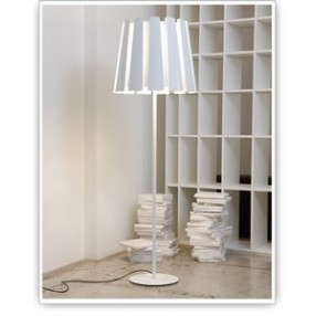 Tango Lighting Carpyen Twist Floor Lamp