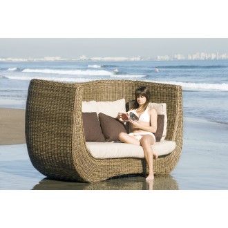 Hospitality Rattan Patio Venice Daybed