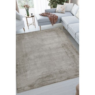 Whiteline Modern Living Kelly Decorative Acrylic and Viscon Rug - Lifestyle