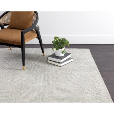Sunpan Calais Hand-tufted Rug In Oatmeal / Grey - Lifestyle
