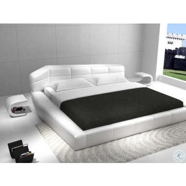 J&M Furniture Dream White King Platform Bed 