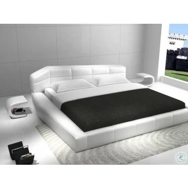 J&M Furniture Dream White King Platform Bed 