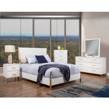 Madelyn California King Panel Bed