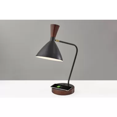 Adesso Arlo Adesso Charge Wireless Charging Desk Lamp