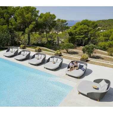 Cane-Line Peacock Daybed Pool side View