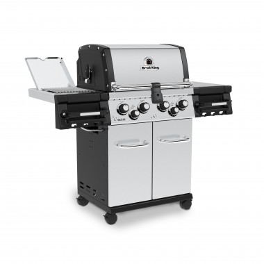 Broil King Regal S 490 Pro IR - NG/LP - Close and Angled