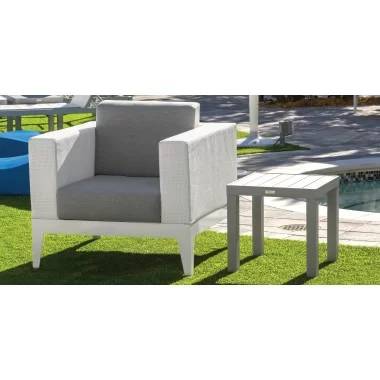 Source Outdoor Furniture Fusion Aluminum 18'' Wide Square End Table