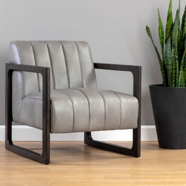 Sunpan Joaquin Lounge Chair Bravo Metal - Lifestyle