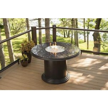 Outdoor Greatroom Company Grand Colonial Dining Fire Pit Table - Lifestyle