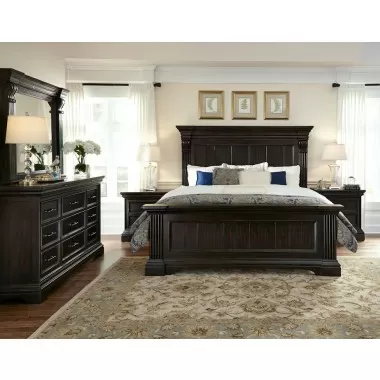 Pulaski Furniture Caldwell Queen Bed - Lifestyle 2