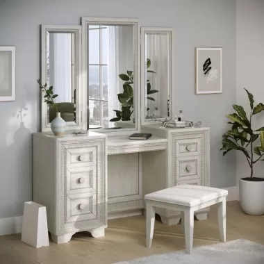 Pulaski Furniture Camila 7 Drawer Vanity Set