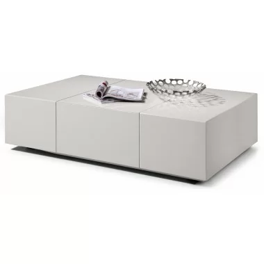 J&M Furniture W P592A Coffee Table