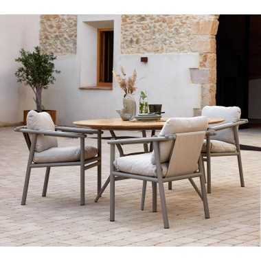 Cane-Line Sticks Armchair with Round Table Set