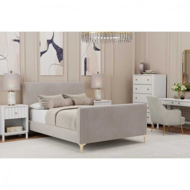 Zaldy Full Size Platform Bed - Lifestyle